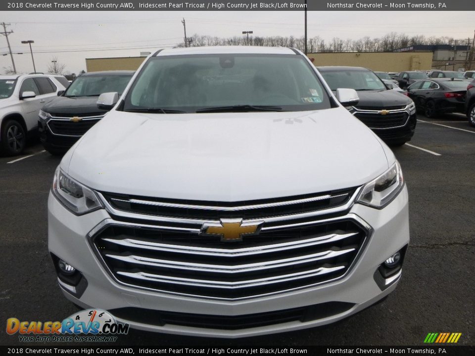 2018 Chevrolet Traverse High Country AWD Iridescent Pearl Tricoat / High Country Jet Black/Loft Brown Photo #8
