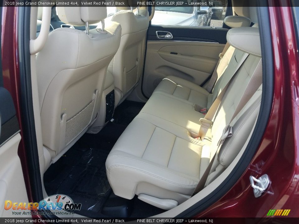 2018 Jeep Grand Cherokee Limited 4x4 Velvet Red Pearl / Black Photo #8