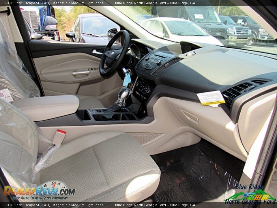 2018 Ford Escape SE 4WD Magnetic / Medium Light Stone Photo #25