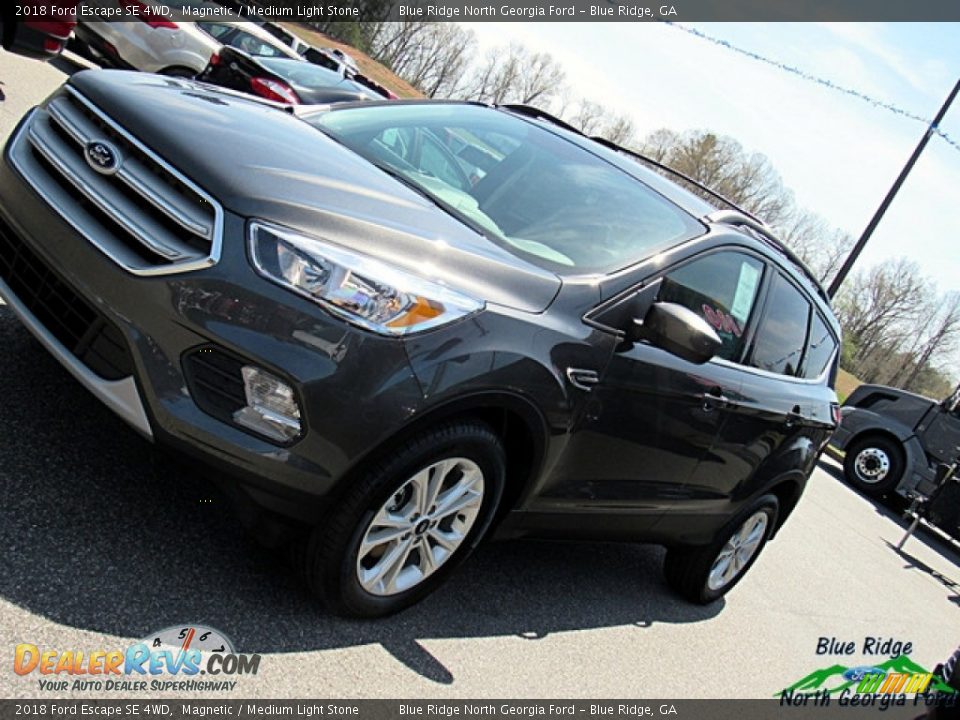 2018 Ford Escape SE 4WD Magnetic / Medium Light Stone Photo #27