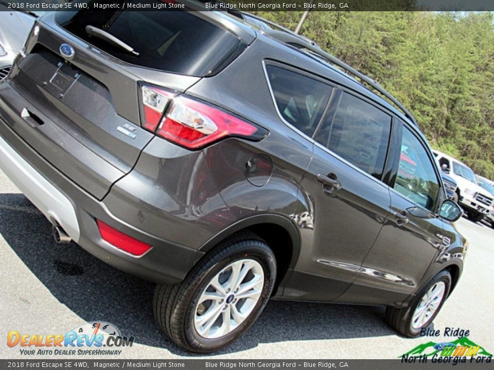 2018 Ford Escape SE 4WD Magnetic / Medium Light Stone Photo #29