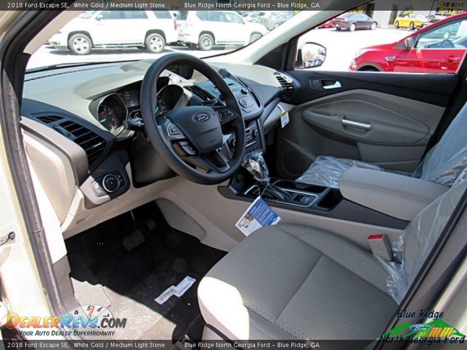 2018 Ford Escape SE White Gold / Medium Light Stone Photo #25