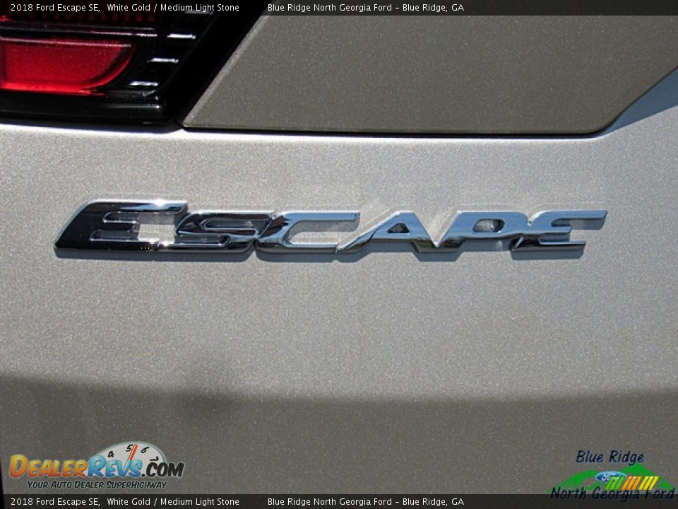 2018 Ford Escape SE White Gold / Medium Light Stone Photo #31