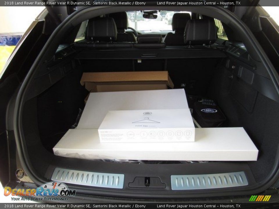 2018 Land Rover Range Rover Velar R Dynamic SE Santorini Black Metallic / Ebony Photo #17