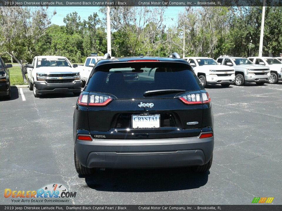 2019 Jeep Cherokee Latitude Plus Diamond Black Crystal Pearl / Black Photo #4