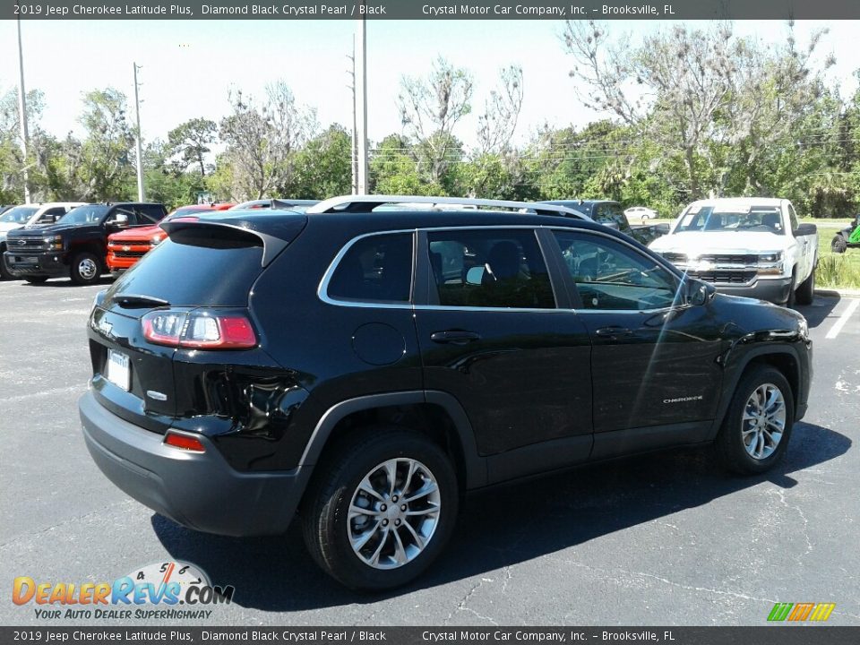 2019 Jeep Cherokee Latitude Plus Diamond Black Crystal Pearl / Black Photo #5