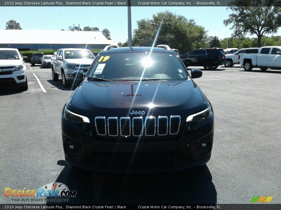 2019 Jeep Cherokee Latitude Plus Diamond Black Crystal Pearl / Black Photo #8