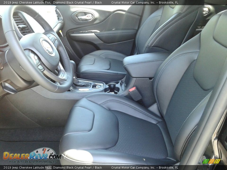 2019 Jeep Cherokee Latitude Plus Diamond Black Crystal Pearl / Black Photo #9