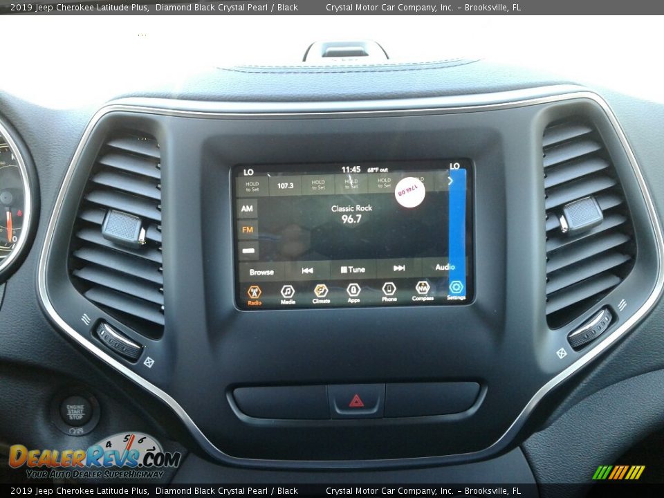 2019 Jeep Cherokee Latitude Plus Diamond Black Crystal Pearl / Black Photo #15