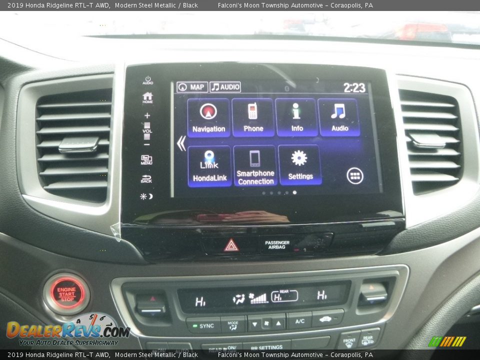 Controls of 2019 Honda Ridgeline RTL-T AWD Photo #15