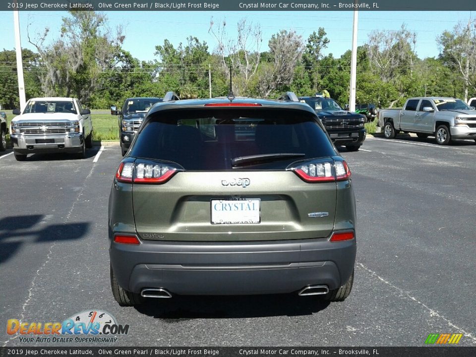 2019 Jeep Cherokee Latitude Olive Green Pearl / Black/Light Frost Beige Photo #4