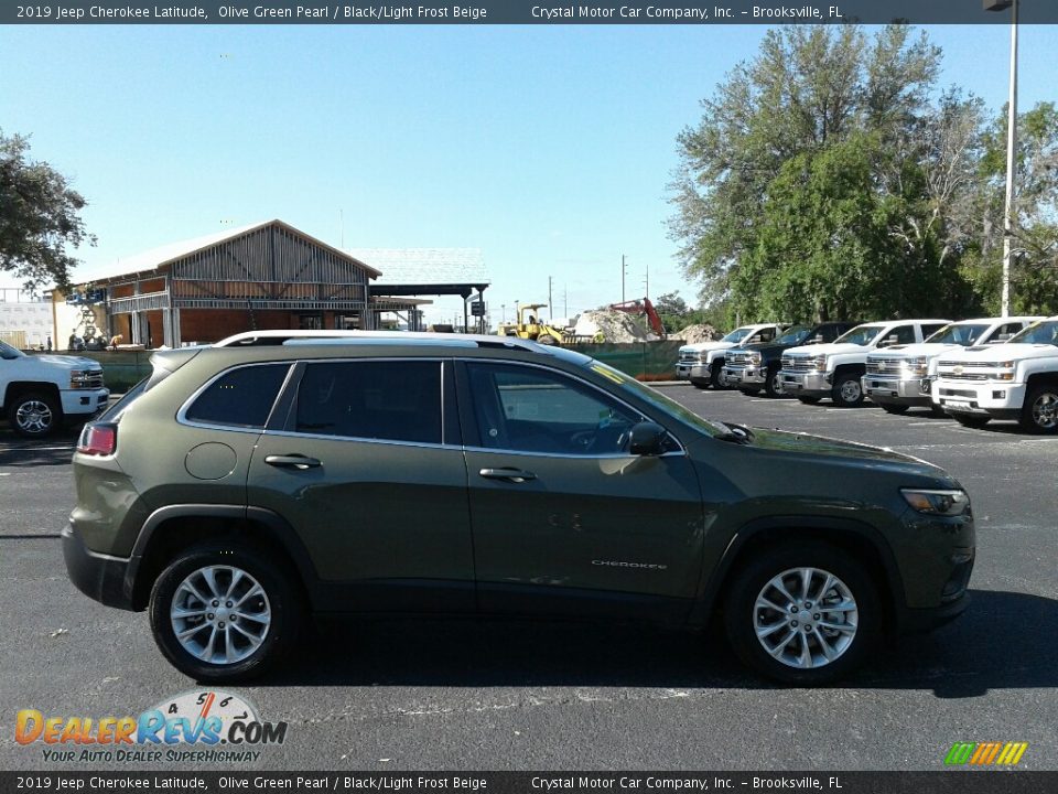 2019 Jeep Cherokee Latitude Olive Green Pearl / Black/Light Frost Beige Photo #6