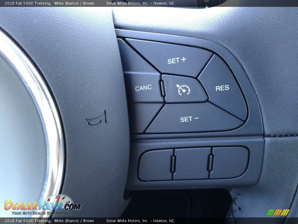 Controls of 2018 Fiat 500X Trekking Photo #18