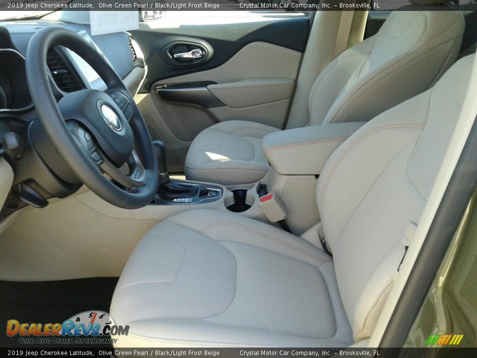 2019 Jeep Cherokee Latitude Olive Green Pearl / Black/Light Frost Beige Photo #9