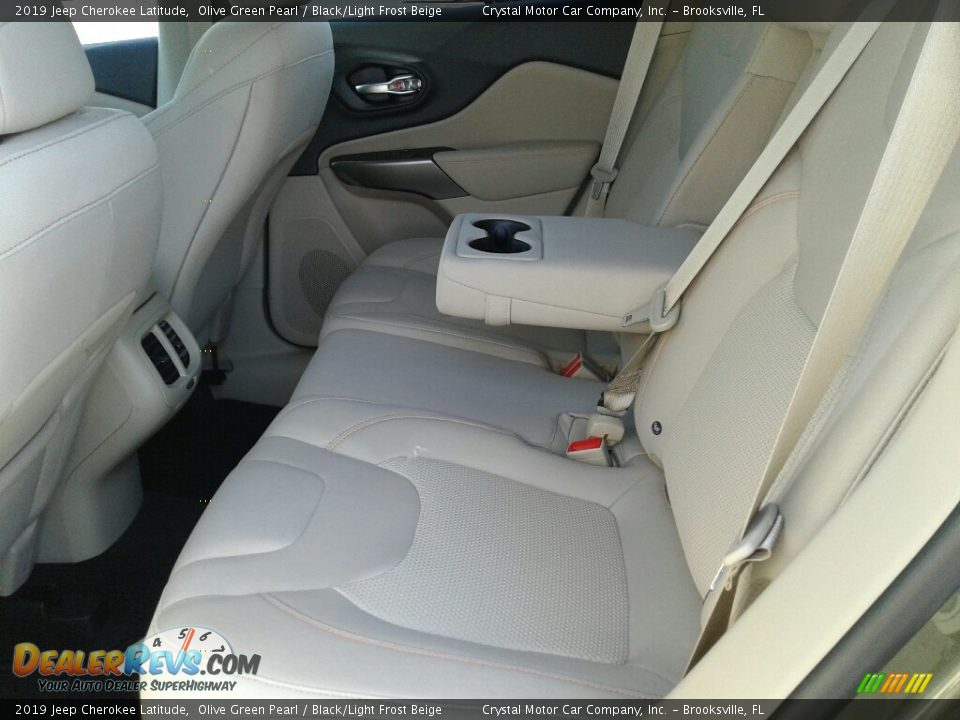 2019 Jeep Cherokee Latitude Olive Green Pearl / Black/Light Frost Beige Photo #10