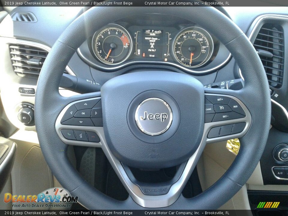 2019 Jeep Cherokee Latitude Olive Green Pearl / Black/Light Frost Beige Photo #14
