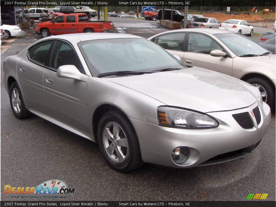 2007 Pontiac Grand Prix Sedan Liquid Silver Metallic / Ebony Photo #2