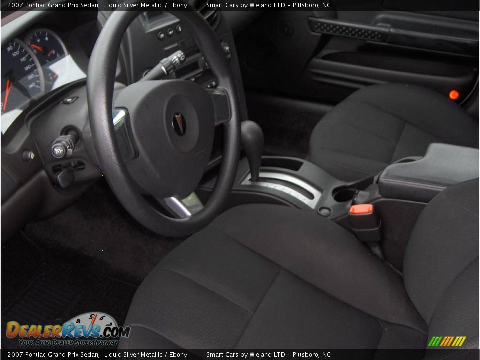 2007 Pontiac Grand Prix Sedan Liquid Silver Metallic / Ebony Photo #3