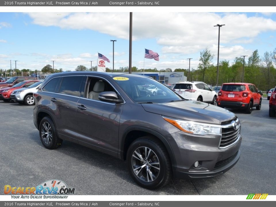 2016 Toyota Highlander XLE Predawn Gray Mica / Ash Photo #1