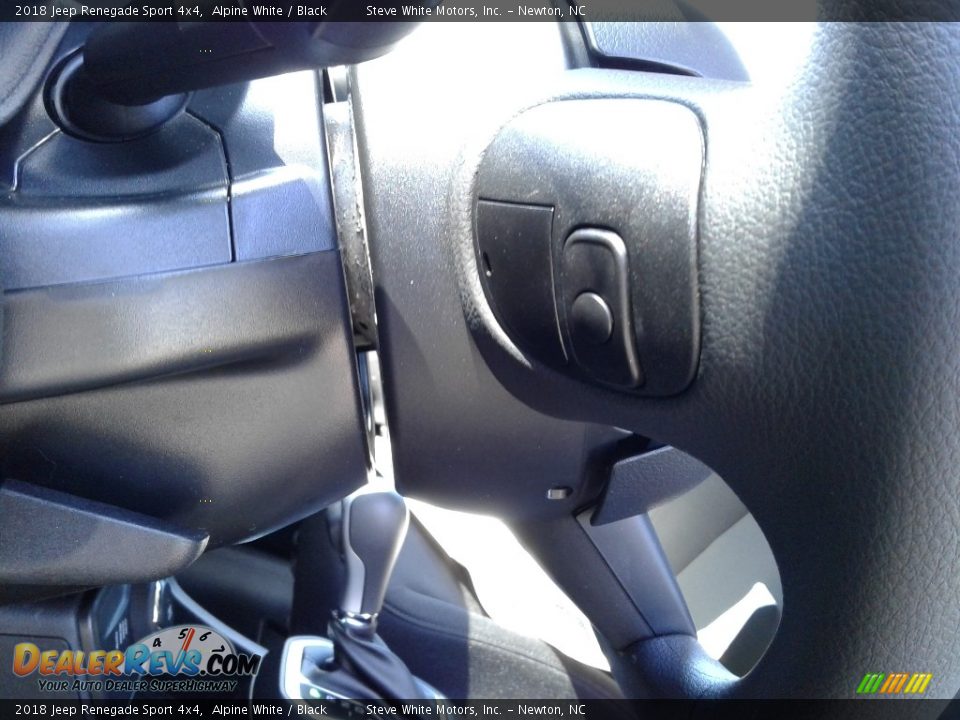 2018 Jeep Renegade Sport 4x4 Alpine White / Black Photo #15