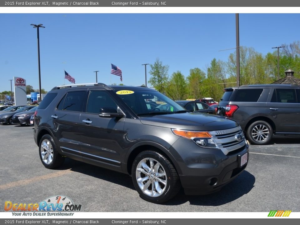 2015 Ford Explorer XLT Magnetic / Charcoal Black Photo #1