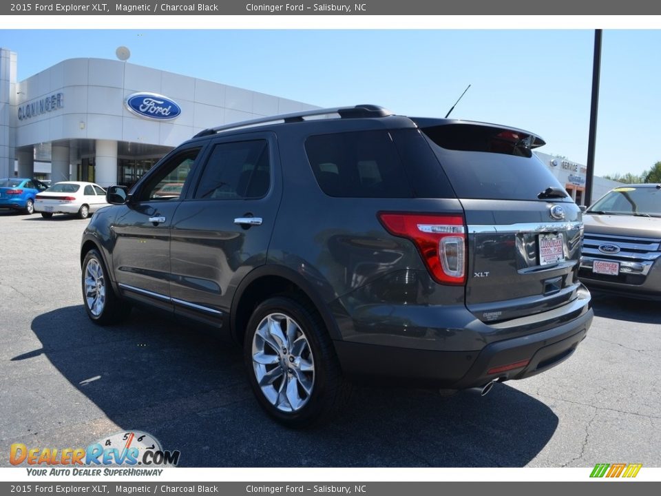 2015 Ford Explorer XLT Magnetic / Charcoal Black Photo #4