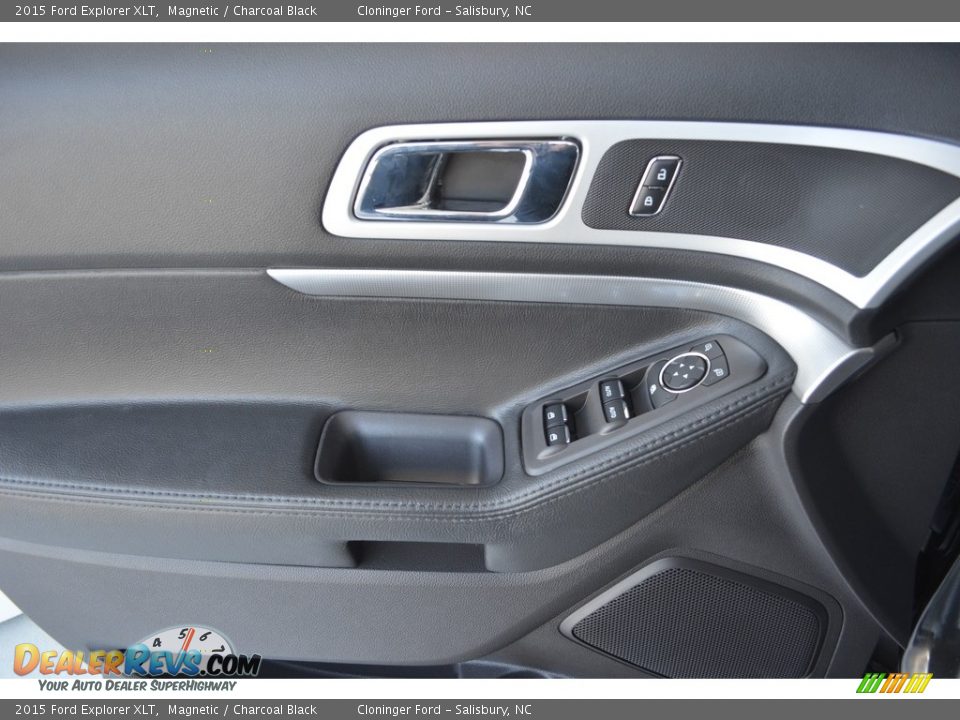2015 Ford Explorer XLT Magnetic / Charcoal Black Photo #7