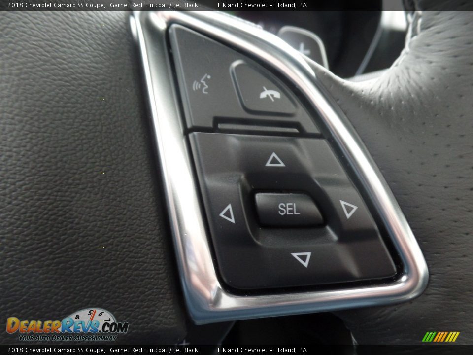 Controls of 2018 Chevrolet Camaro SS Coupe Photo #28