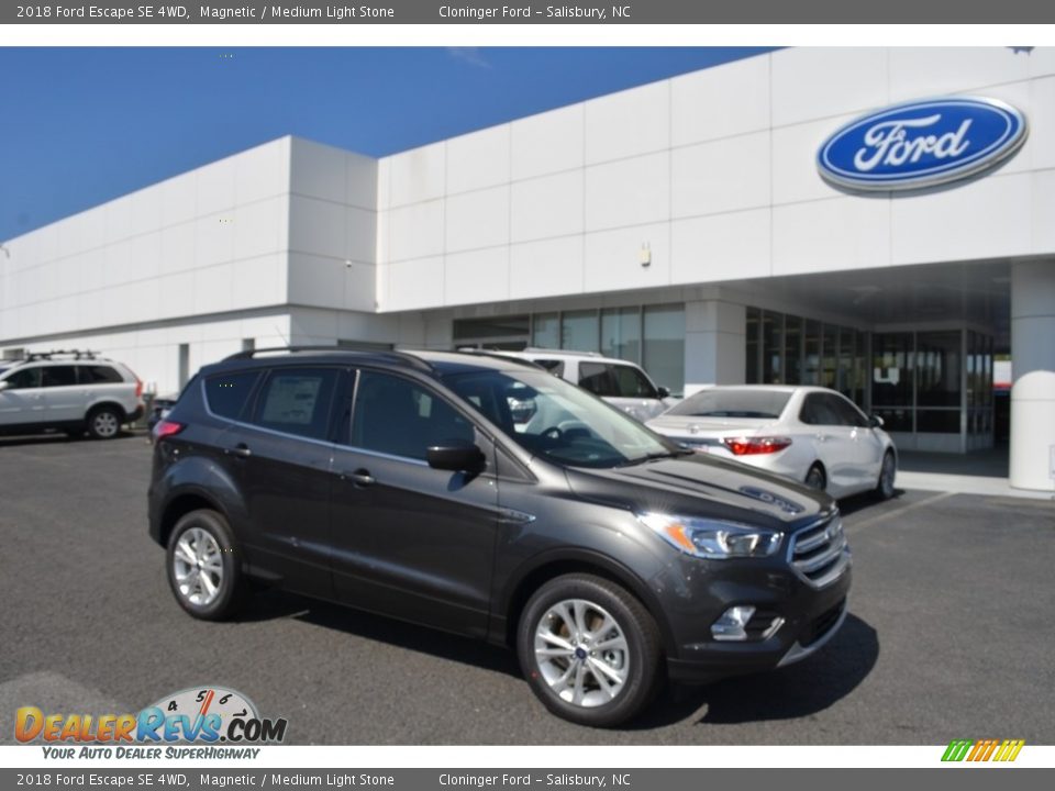 2018 Ford Escape SE 4WD Magnetic / Medium Light Stone Photo #1