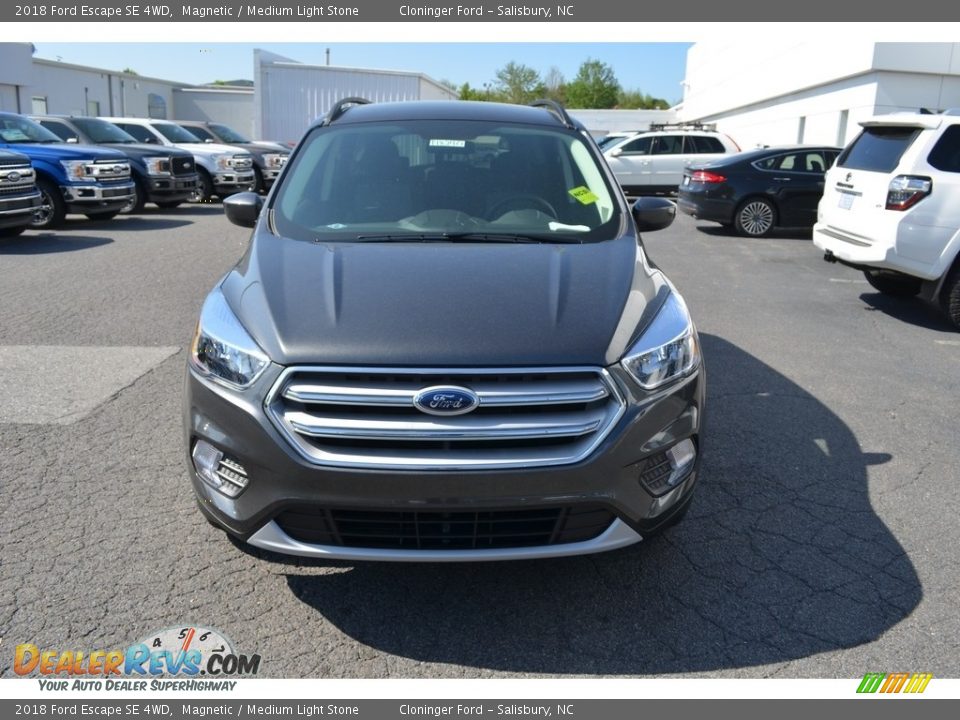 2018 Ford Escape SE 4WD Magnetic / Medium Light Stone Photo #4