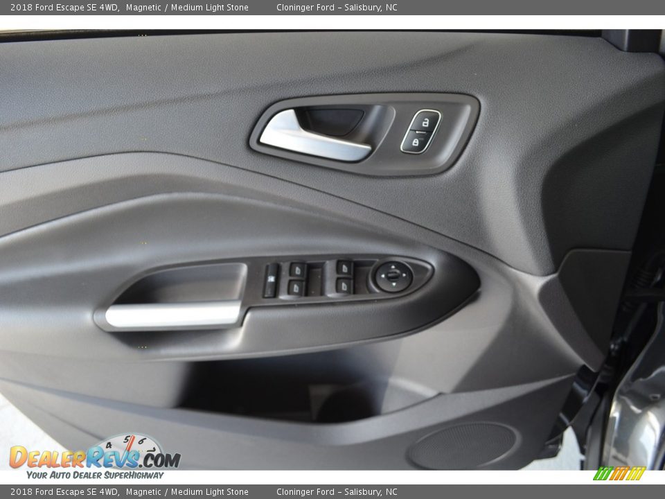 2018 Ford Escape SE 4WD Magnetic / Medium Light Stone Photo #5