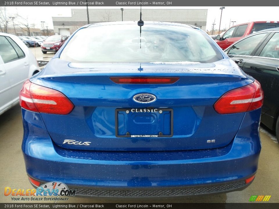 2018 Ford Focus SE Sedan Lightning Blue / Charcoal Black Photo #3