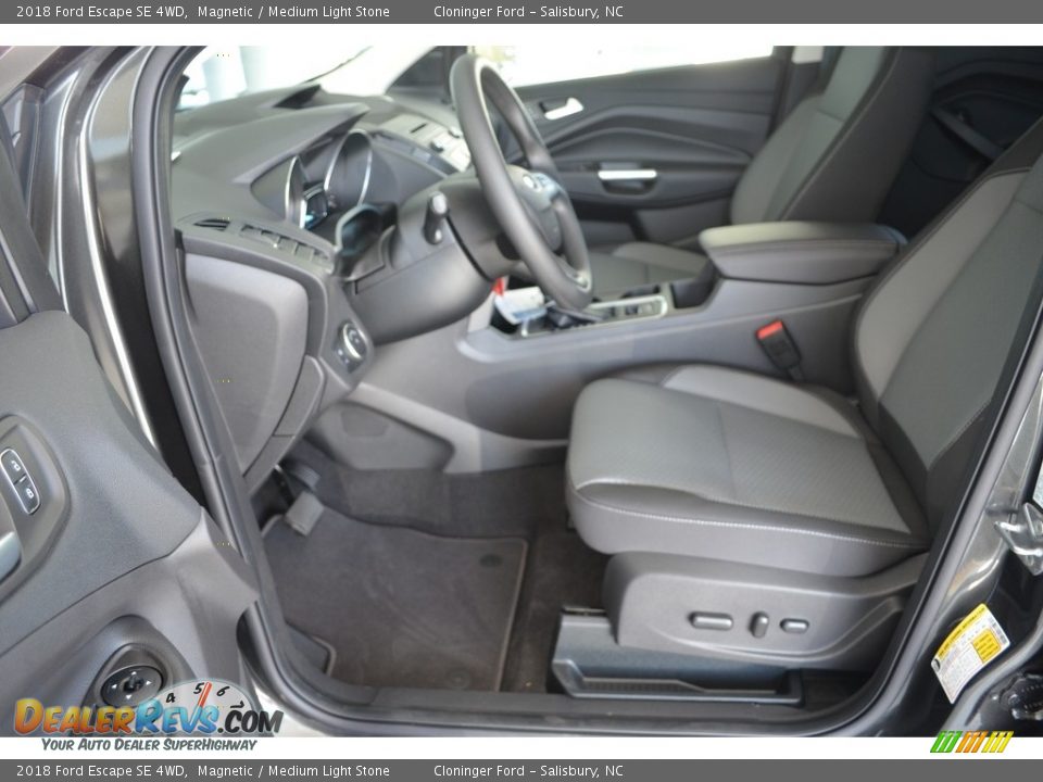2018 Ford Escape SE 4WD Magnetic / Medium Light Stone Photo #6