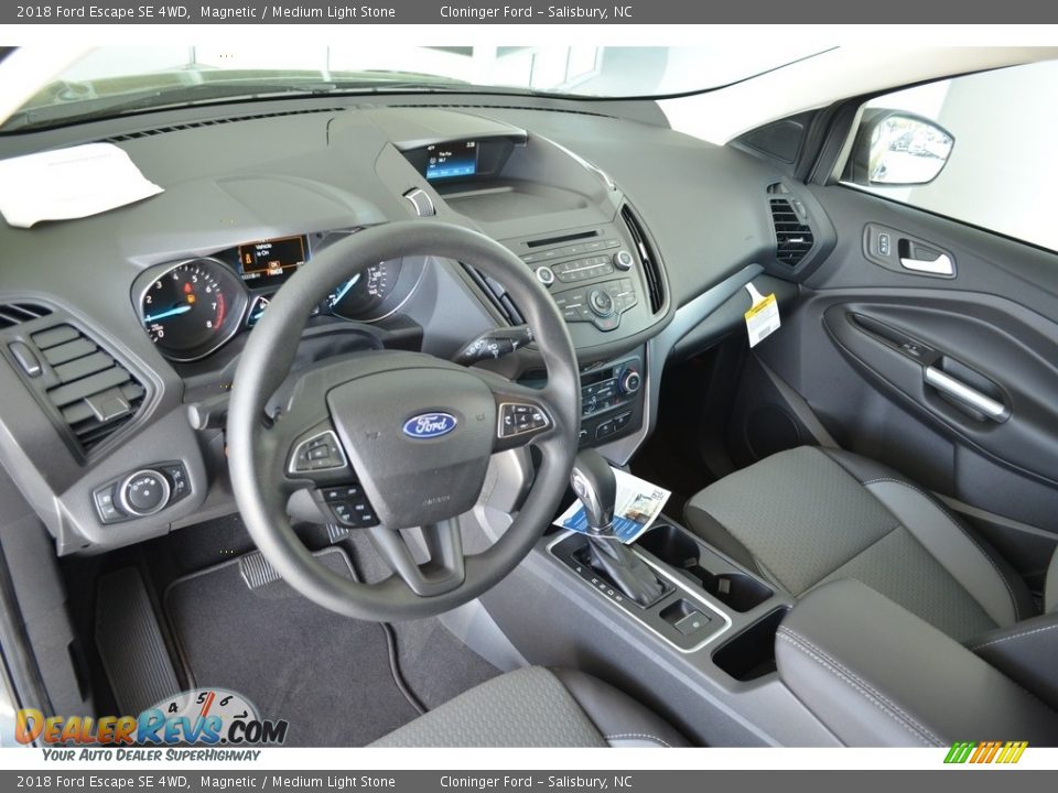 2018 Ford Escape SE 4WD Magnetic / Medium Light Stone Photo #7