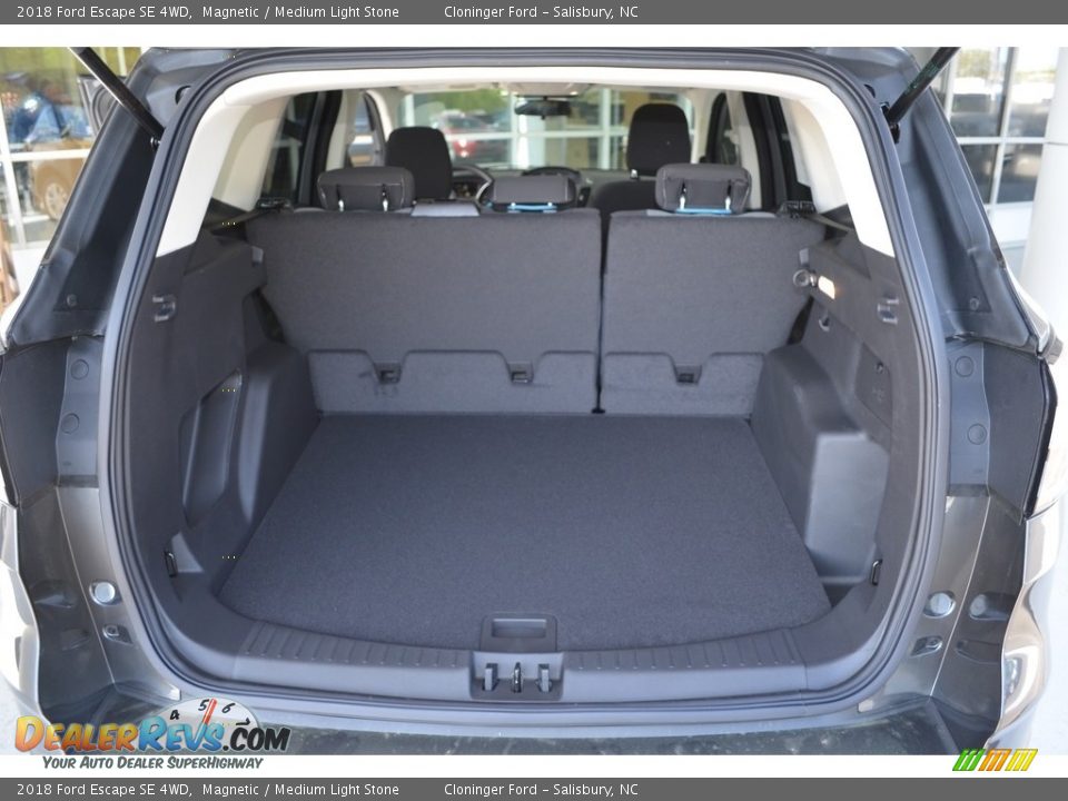 2018 Ford Escape SE 4WD Magnetic / Medium Light Stone Photo #9