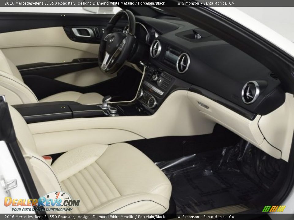 Porcelain/Black Interior - 2016 Mercedes-Benz SL 550 Roadster Photo #10