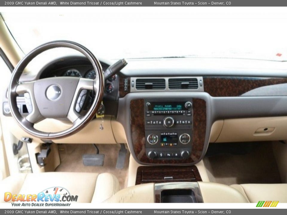 2009 GMC Yukon Denali AWD White Diamond Tricoat / Cocoa/Light Cashmere Photo #13