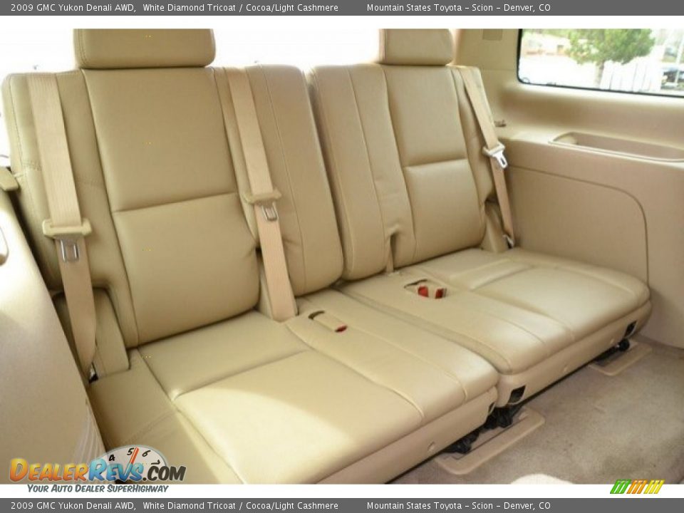 2009 GMC Yukon Denali AWD White Diamond Tricoat / Cocoa/Light Cashmere Photo #24