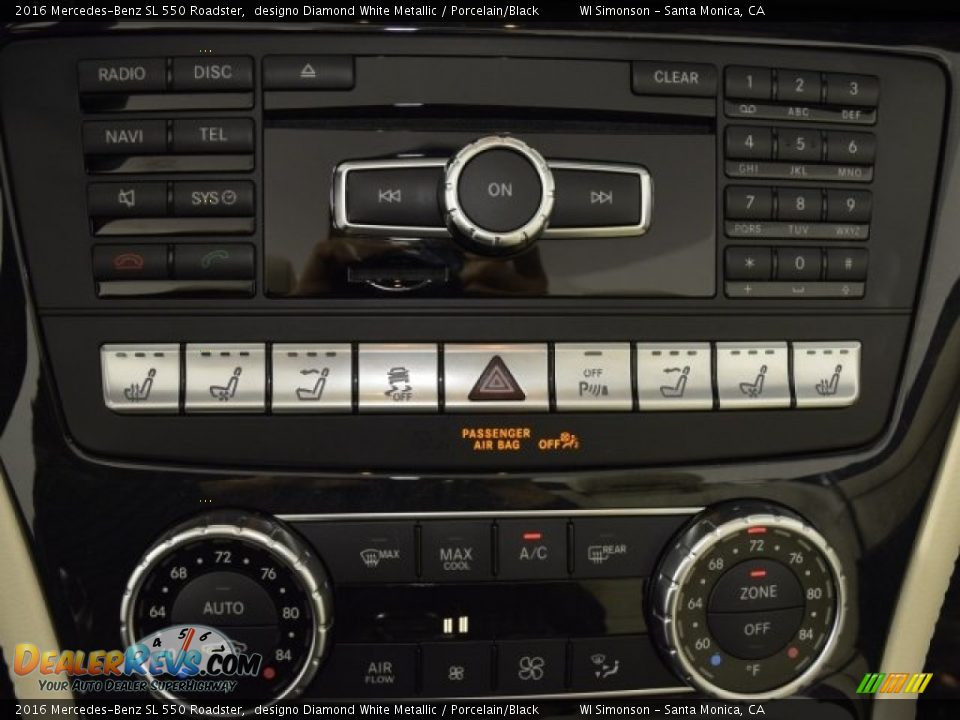 Controls of 2016 Mercedes-Benz SL 550 Roadster Photo #32
