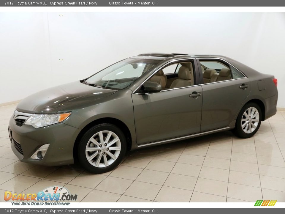 2012 Toyota Camry XLE Cypress Green Pearl / Ivory Photo #3