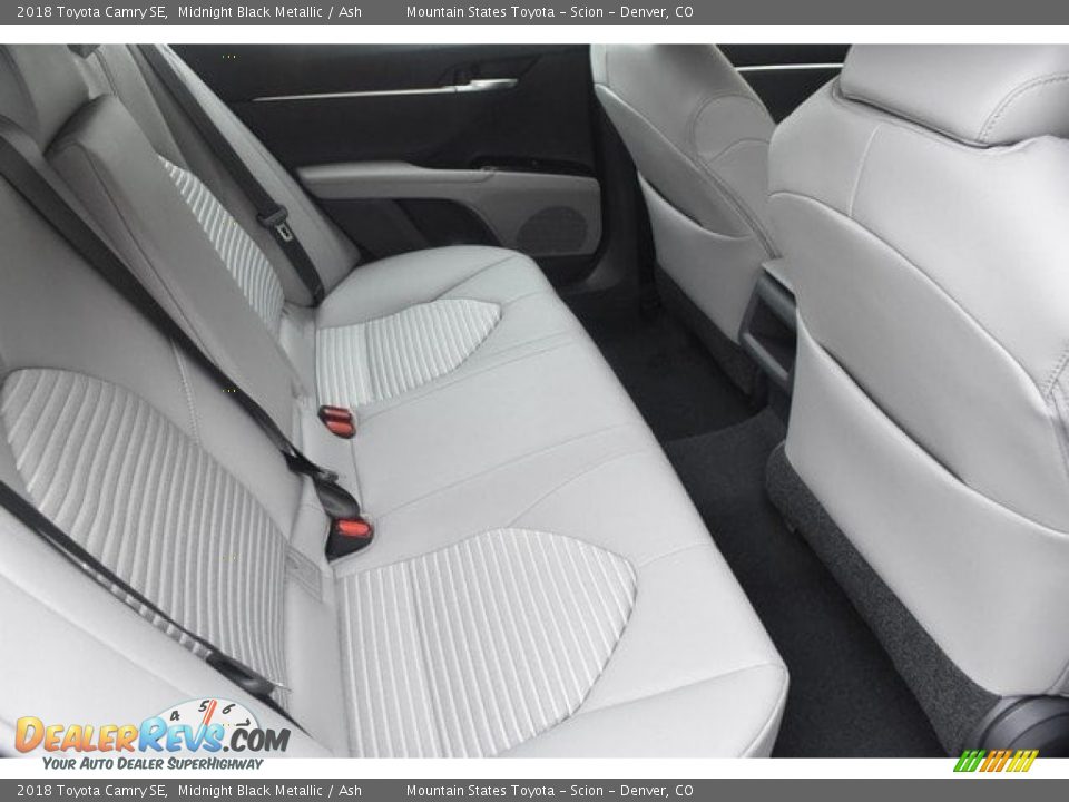 2018 Toyota Camry SE Midnight Black Metallic / Ash Photo #3