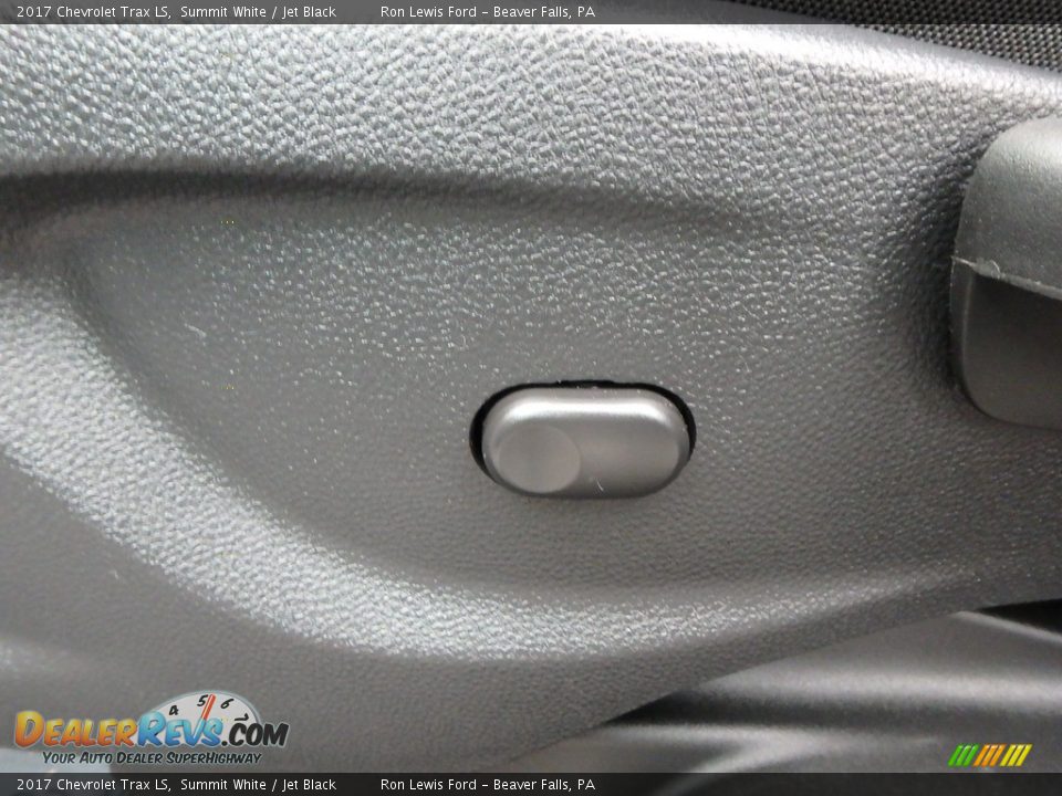 2017 Chevrolet Trax LS Summit White / Jet Black Photo #17