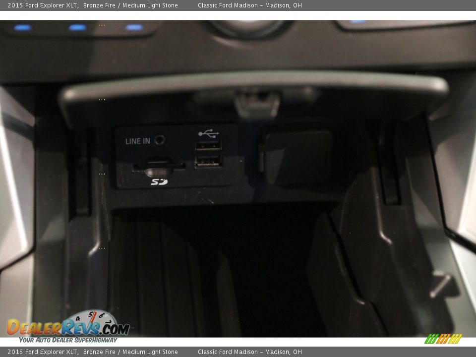 2015 Ford Explorer XLT Bronze Fire / Medium Light Stone Photo #16