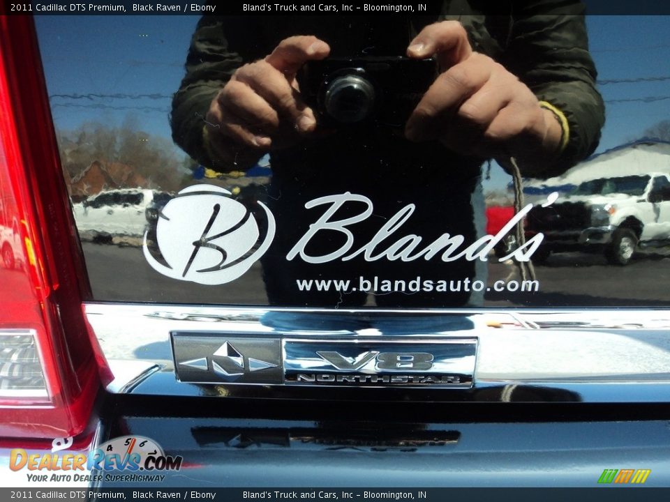 2011 Cadillac DTS Premium Black Raven / Ebony Photo #5