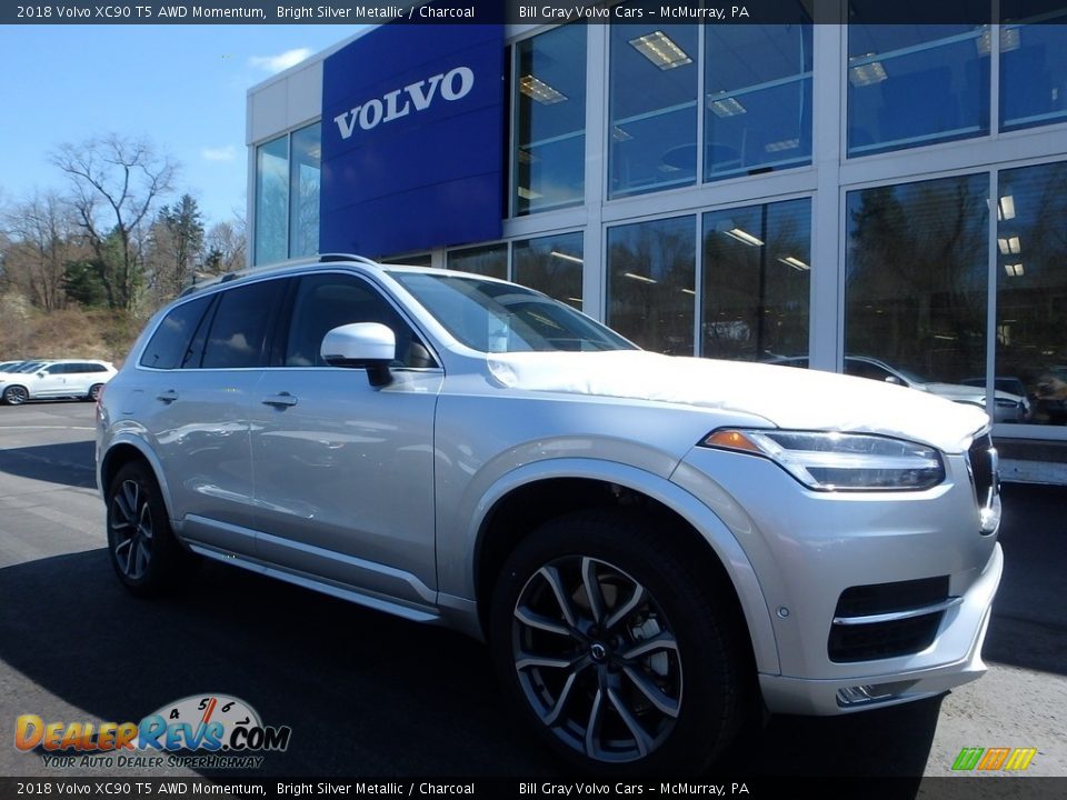 2018 Volvo XC90 T5 AWD Momentum Bright Silver Metallic / Charcoal Photo #1