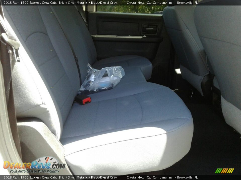 2018 Ram 1500 Express Crew Cab Bright Silver Metallic / Black/Diesel Gray Photo #11