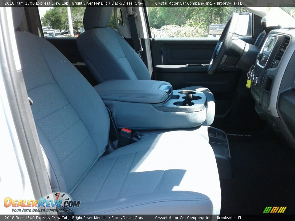 2018 Ram 1500 Express Crew Cab Bright Silver Metallic / Black/Diesel Gray Photo #12