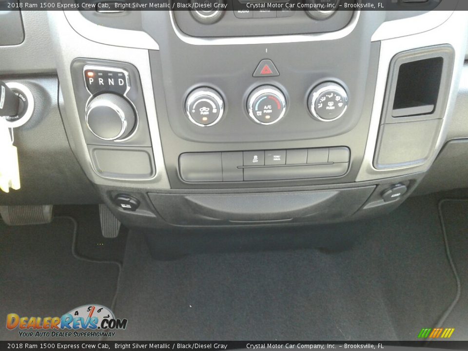 2018 Ram 1500 Express Crew Cab Bright Silver Metallic / Black/Diesel Gray Photo #16