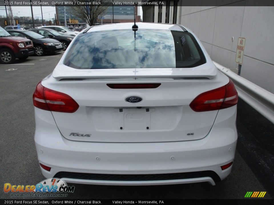 2015 Ford Focus SE Sedan Oxford White / Charcoal Black Photo #4