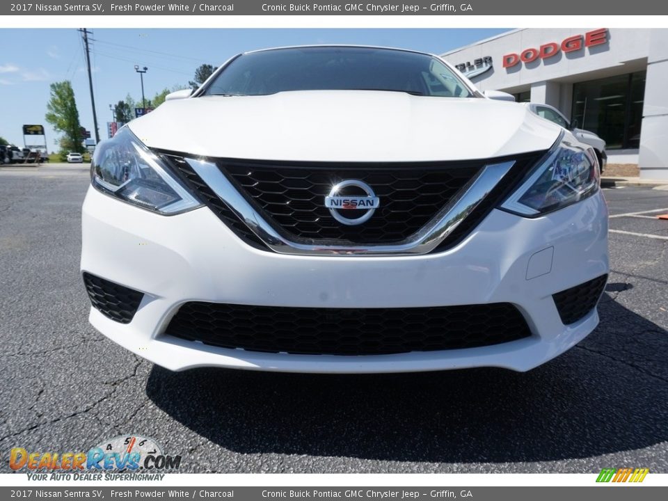 2017 Nissan Sentra SV Fresh Powder White / Charcoal Photo #2